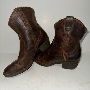 Women’s Born Ankle Bootie